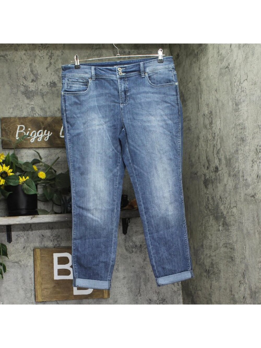 NEW INC International Concepts Rolled 2-Button Denim Jeans Blue Wash 14W
